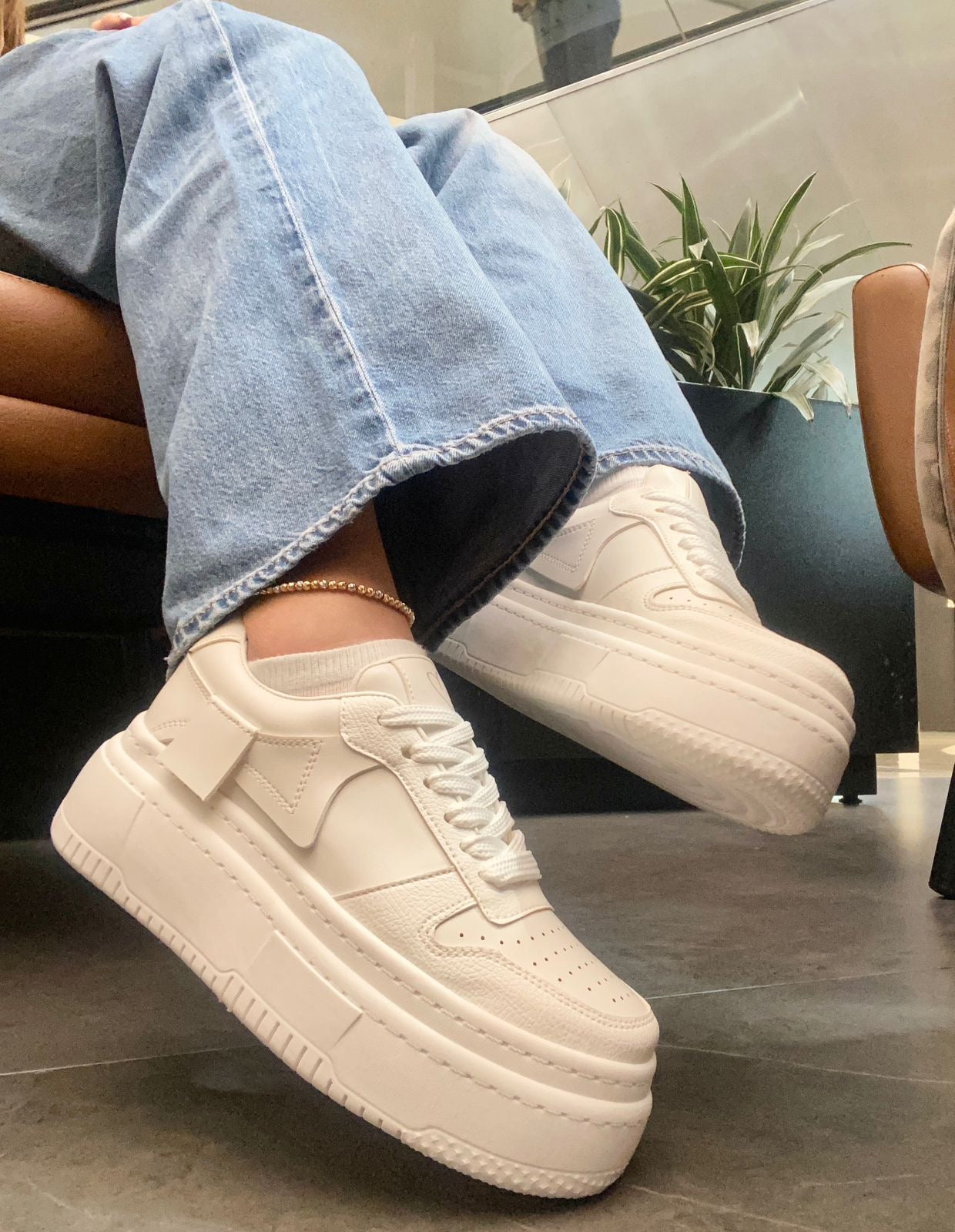 Tenis de Plataforma Blancos